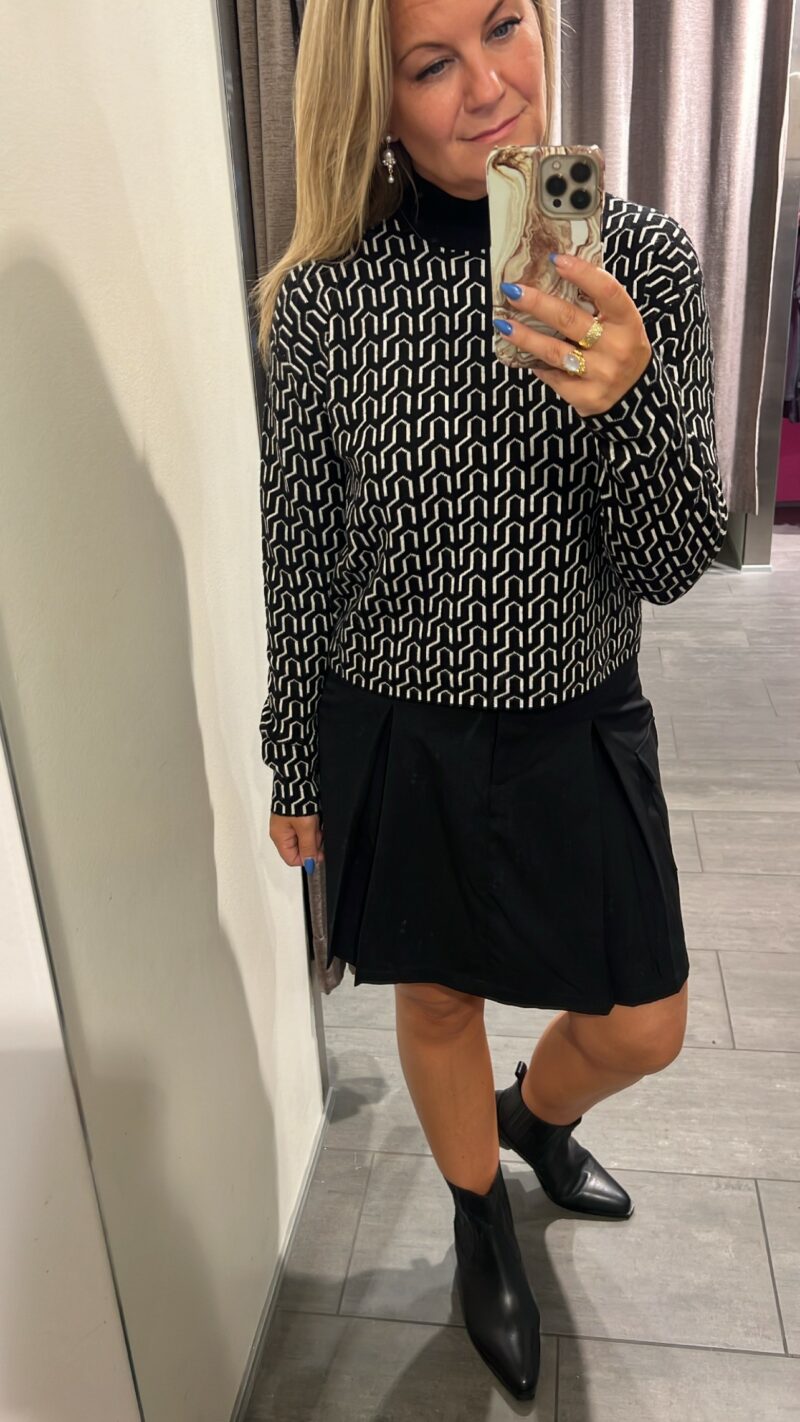 VMGOLDNEEDLE ART LS HIGHNK PULL LCS