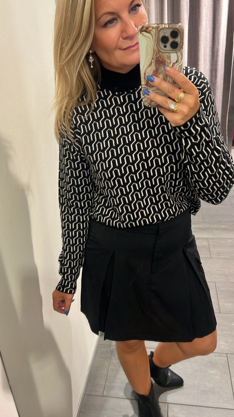 VMGOLDNEEDLE ART LS HIGHNK PULL LCS - Image 2