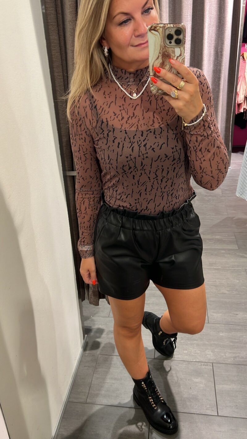 VIVOLETTA LAU HIGH NECK L/S TOP/SU - Image 3