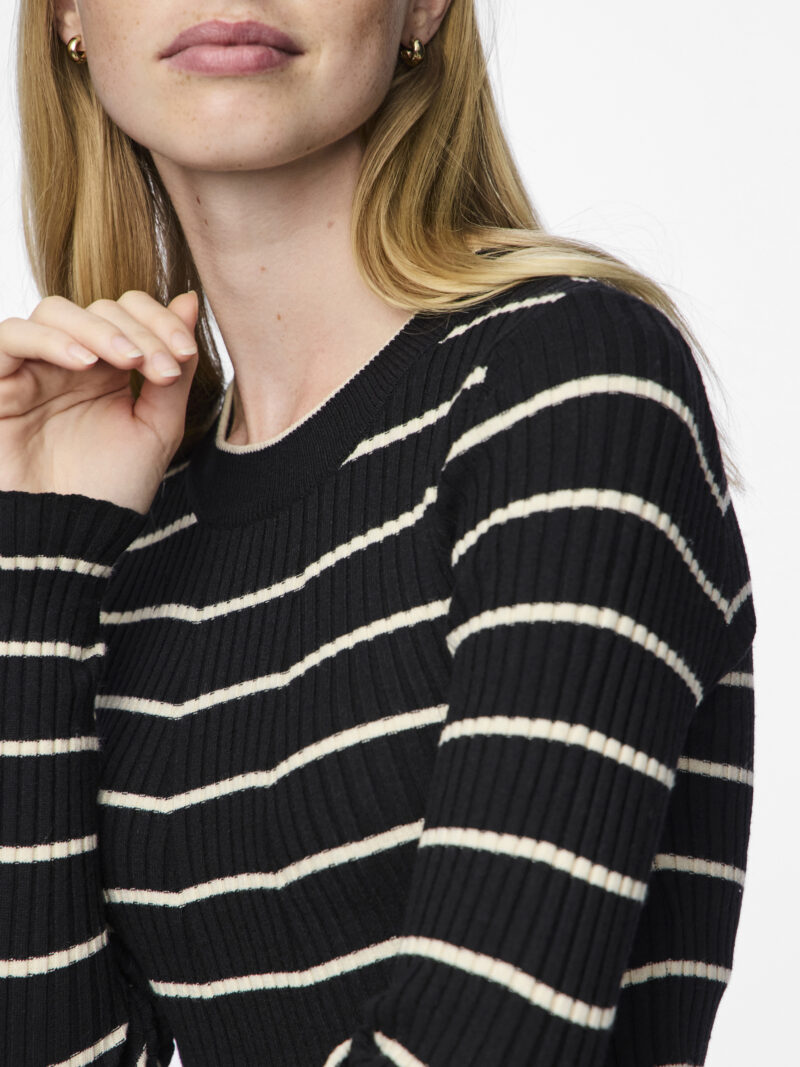 PCCRISTA LS O-NECK KNIT NOOS BC - Image 5