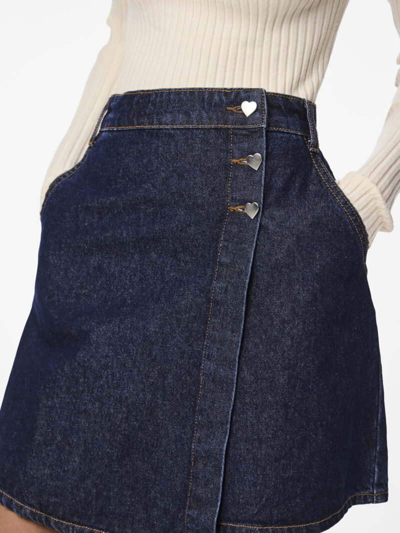 PCNEVIN HW MINI DENIM SKIRT - Image 3