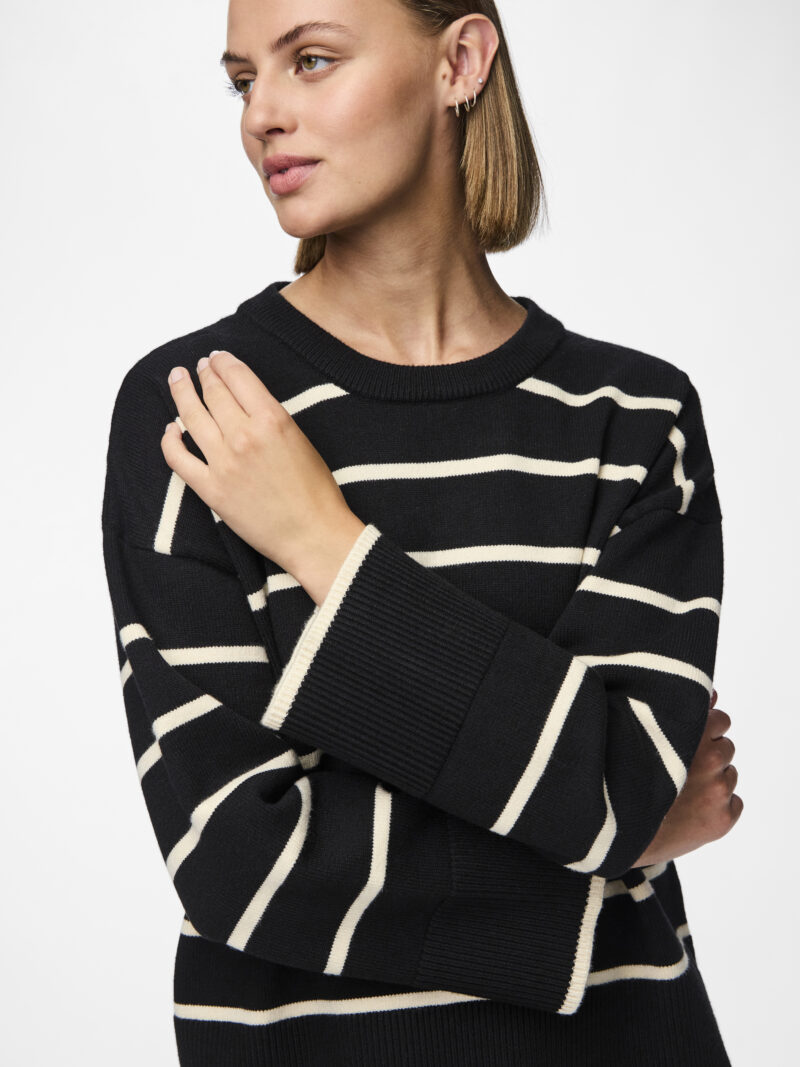 PCMATHILDE LS O-NECK KNIT NOOS BC - Image 6