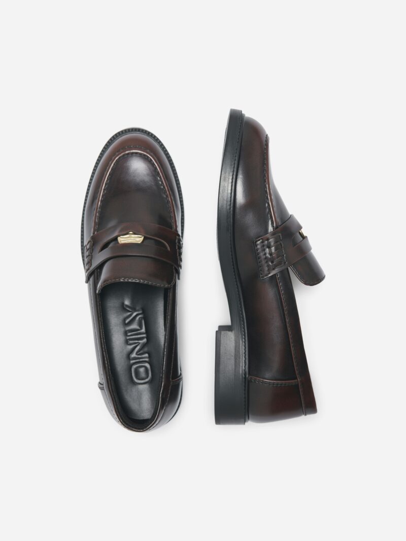 ONLLUX-12 BUTTON LOAFER.
